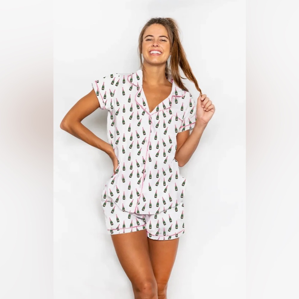 Toss Designs Champagne Bottle Pajama Set Medium Cotton Short Sleeve Top Shorts